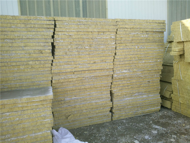 黄南防火外墙专用岩棉复合板-昊辰岩棉复合板厂家